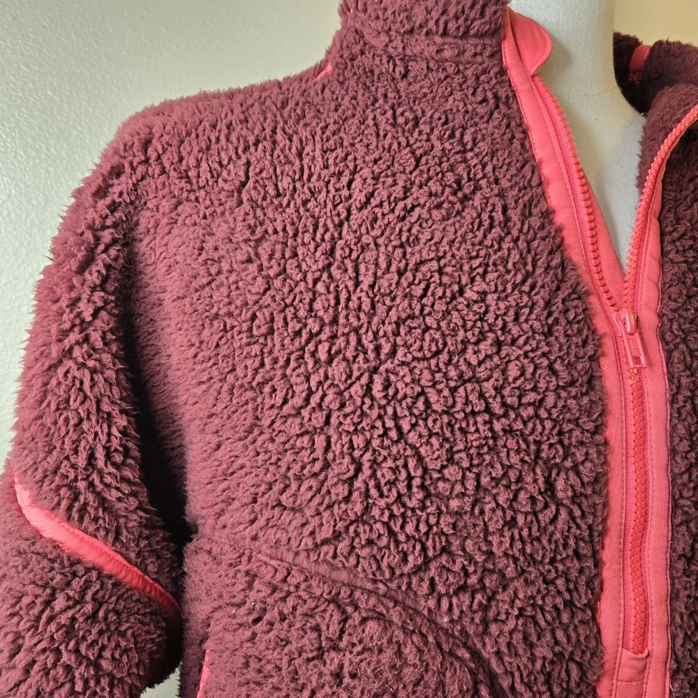 SO Teddy Half Zip Jacket Marroon and Pink Size Large